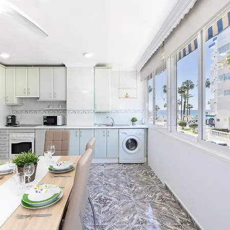 Apartment Seafront *